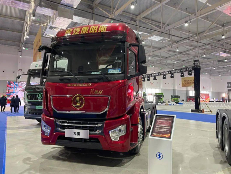 如何选安全又省油的牵引车？2025年司机必看指南！